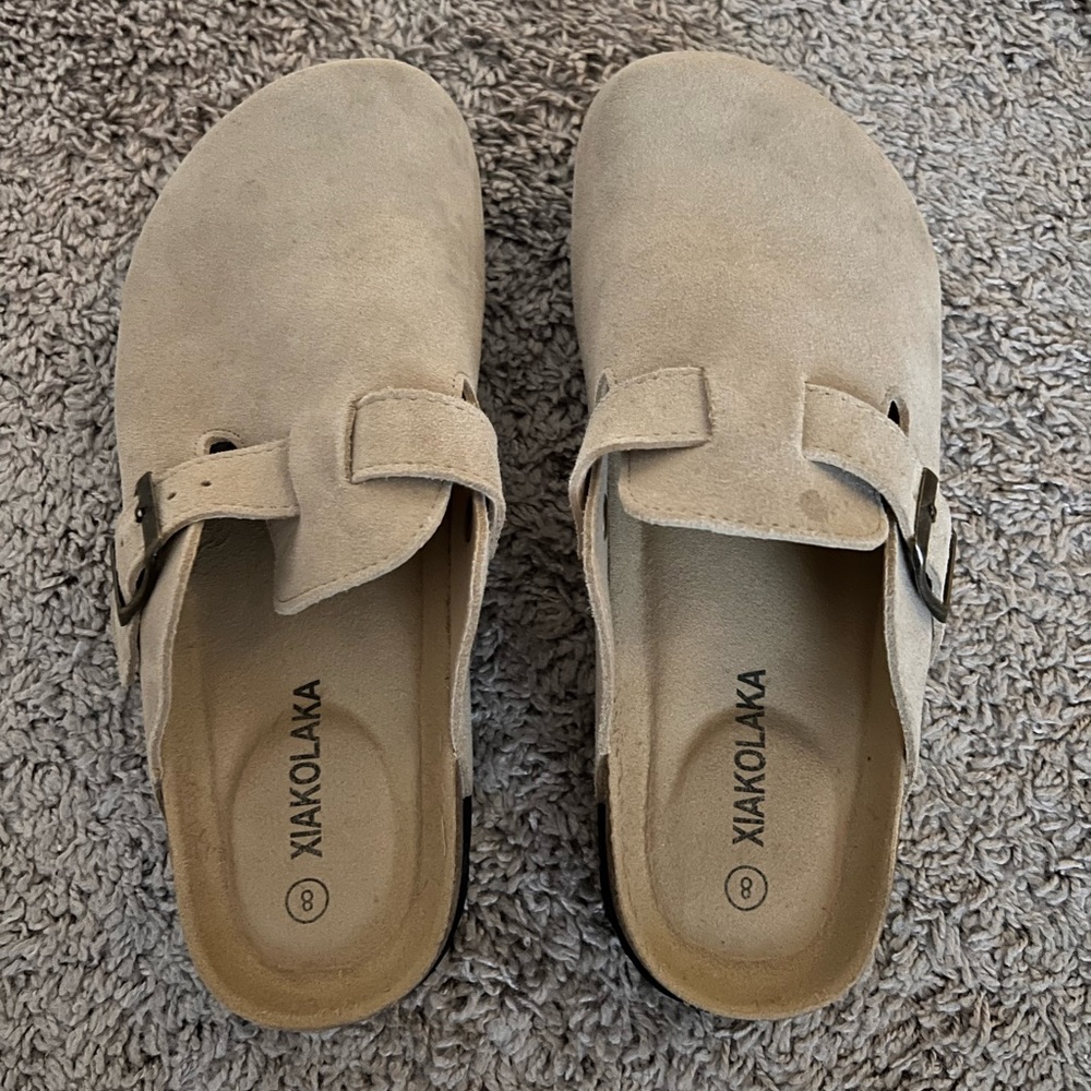 Women’s Tan Clog Slippers